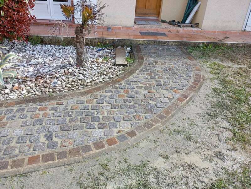 50b05f00-50bc-460d-895a-9bb412e3e64a