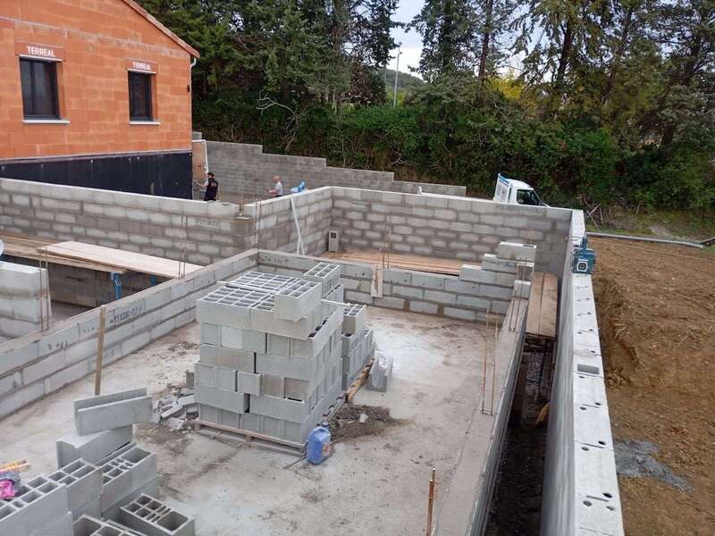 eeb605f0-0a87-47b2-8b29-36a59889f68c