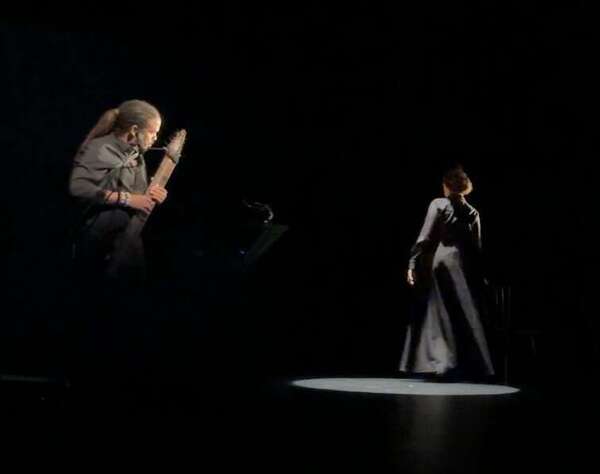 Dans l'ombre et la lumière