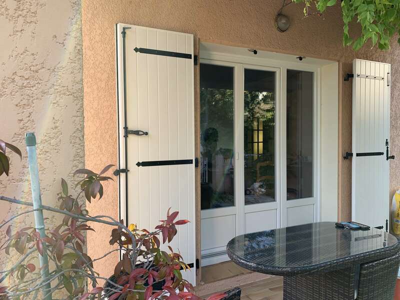 volets_battants_aluminuim_sanary_sur_mer