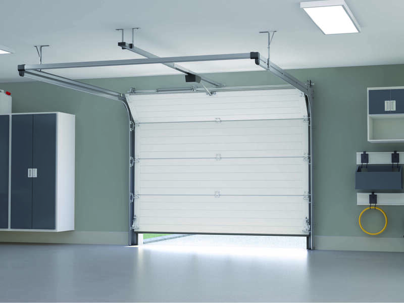 porte_garage_sectionnelle_plafond_motorisee_var