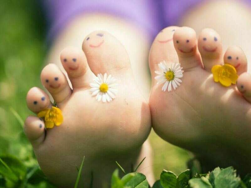 les-conseils-du-podologue-pour-prendre-soin-des-pieds-de-nos-enfants