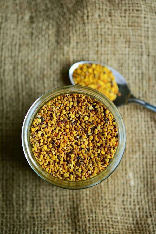 Pollen et ménopause : une solution naturelle contre les bouffées de chaleur ?