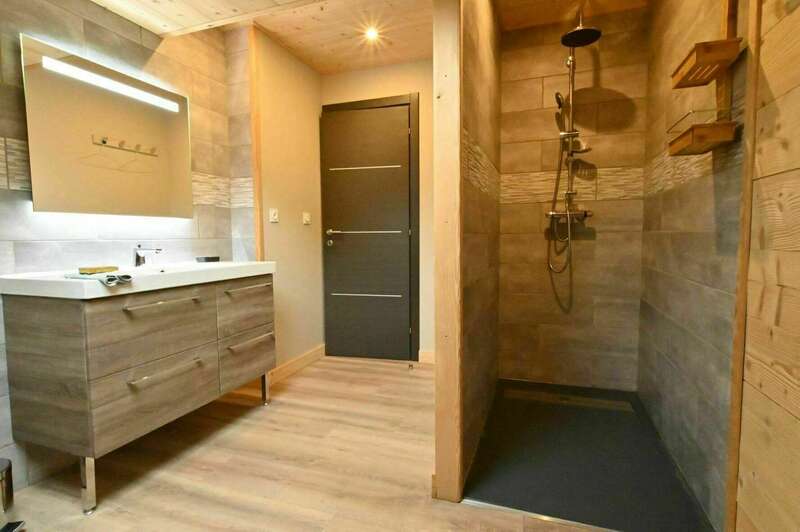 hce20220814-464384-1l9afqg