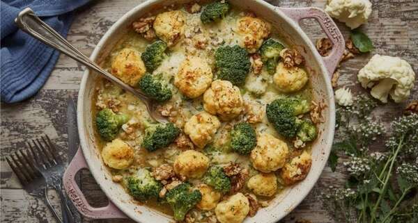 Gratin de chou-fleur et brocolis aux noix 