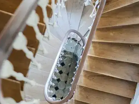 e789da_d4baed71fe074a7d86ad19d2acb60172_mv2