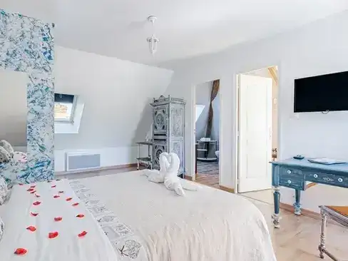 e789da_037cb694ae7d4a8a8a2500d2aadd74e1_mv2__1_