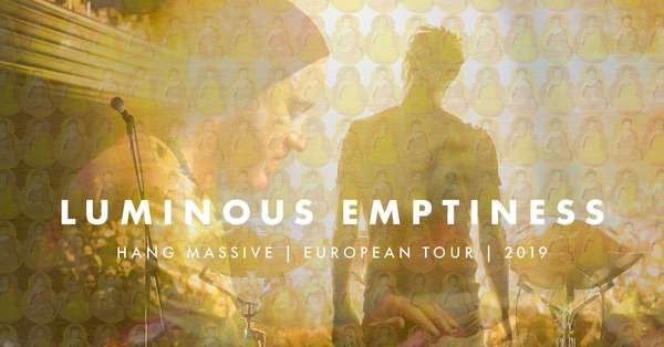 En tournée avec le groupe Hang Massive