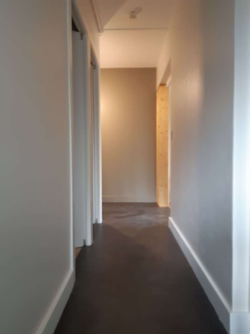 peinture_couloir_annecy_centre
