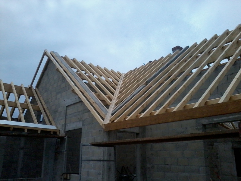 Charpente sur pavillon neuf.