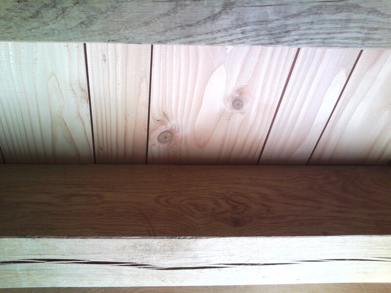 Plancher en douglas raboté.