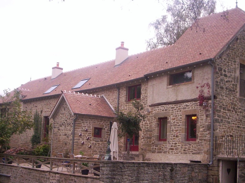 Autre côté du pavillon.