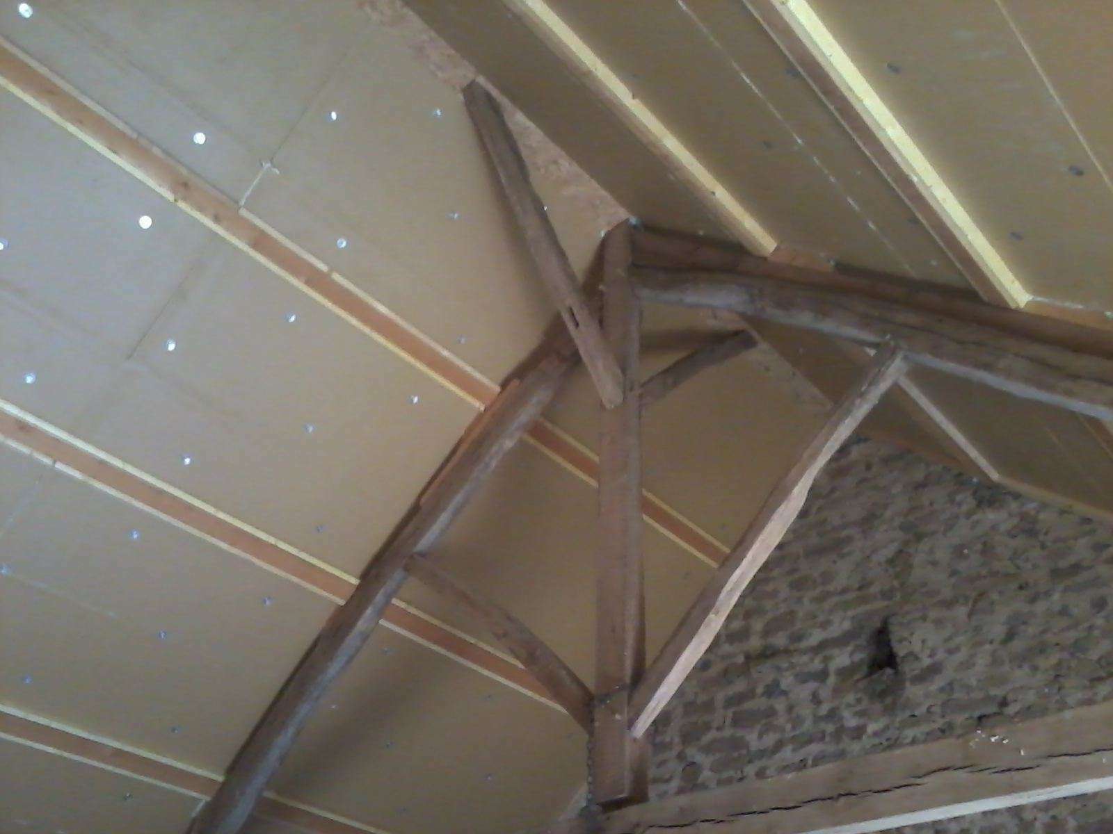 Isolation en sous œuvre avec panneau en polyuréthane.