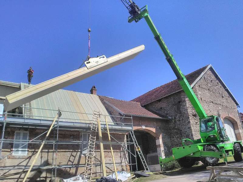 Pose de panneau de toiture Rexolatte, isolant en laine de roche et sous face fermacell.