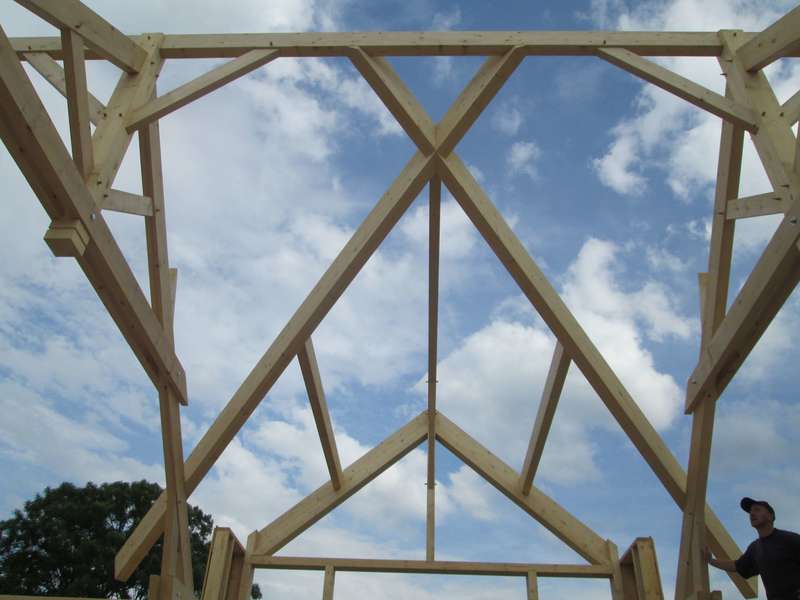 Croix de noue pour raccordement avec toit principal vue de l'intérieur.