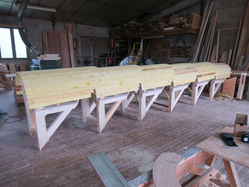 Il y en a 12 tous identiques. 