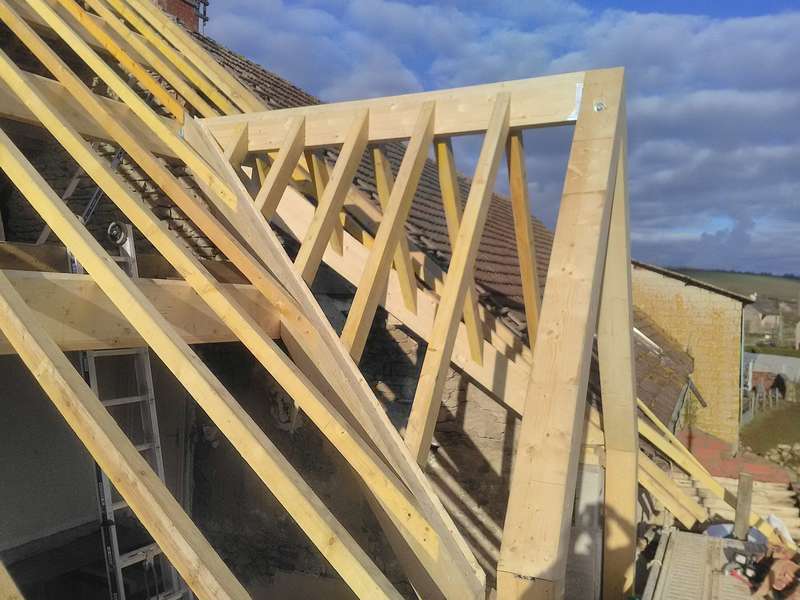 Création d'un grand outeau pentu.