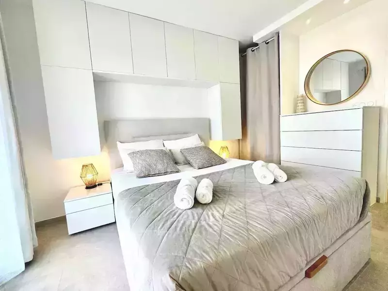 a7e60dba-fb65-4acc-b3fc-61ca6dcc9abf