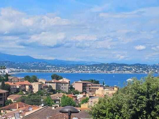 185c4e7e-bbca-4c35-ba89-55892e409945__2_