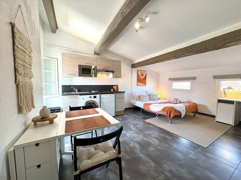 03b8fd93-8ef8-4106-a48b-204cd803f279__1_