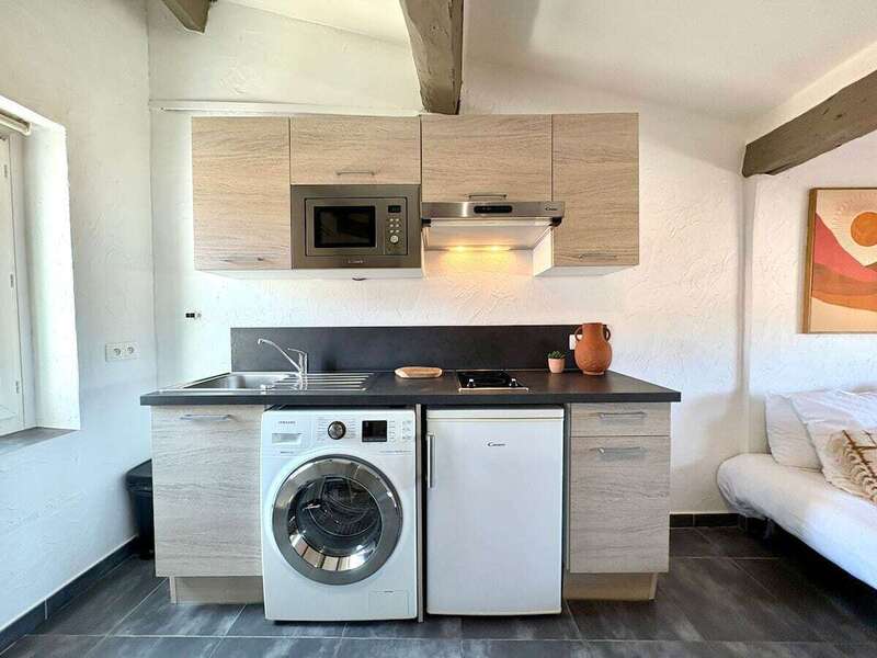 cd7878b3-b529-4a0d-8d48-ba9d0f67b74e