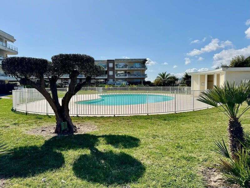 39b79260-49b8-45bc-941e-661554ebf4ab