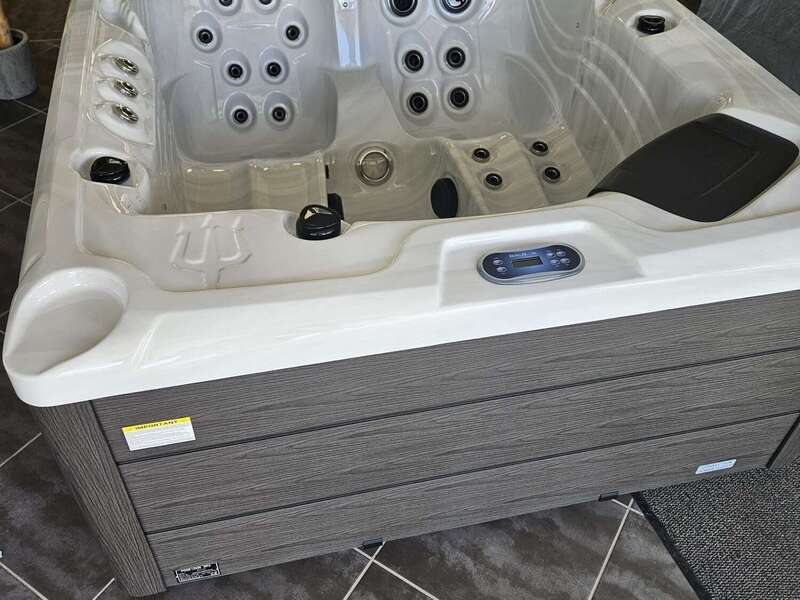 58034f59-8b5a-4f4d-94d9-3e96b337de12