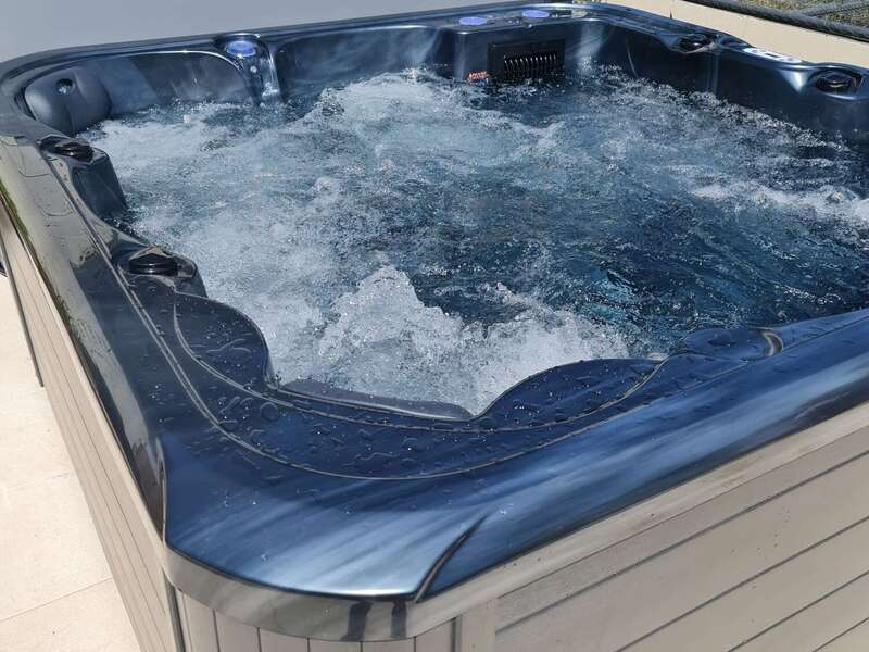 61a52744-a7cc-4fbc-99c5-d89f40f467a3