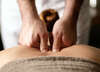 Massage lymphatique circulaire stimulant la circulation de la lymphe