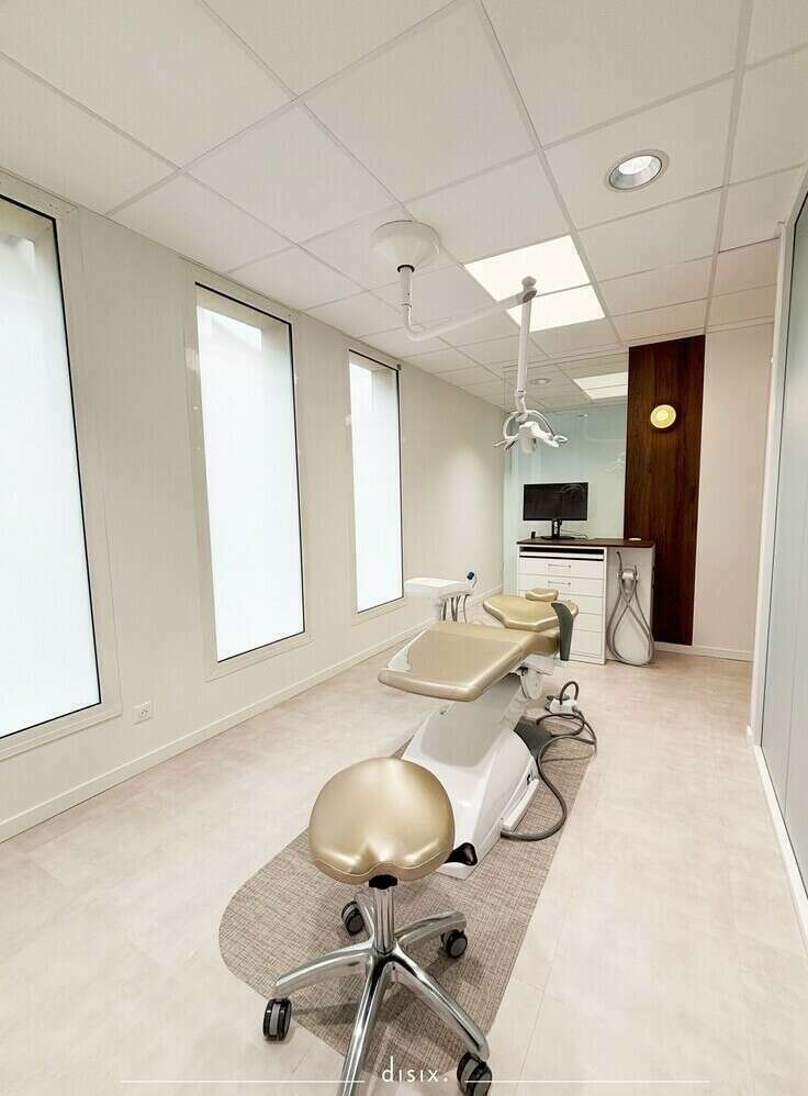 fauteuil-dentaire20250207-2605843-1dfjsxf