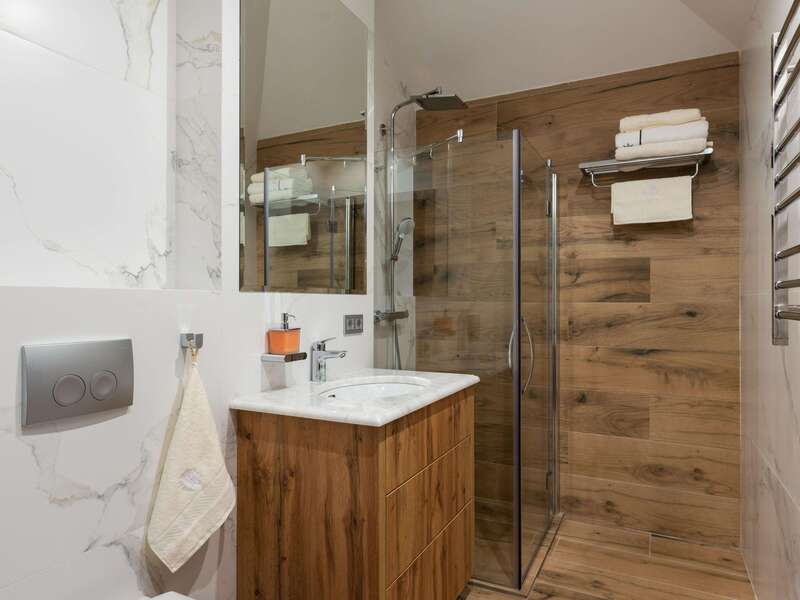 pexels-max-rahubovskiy-6587900