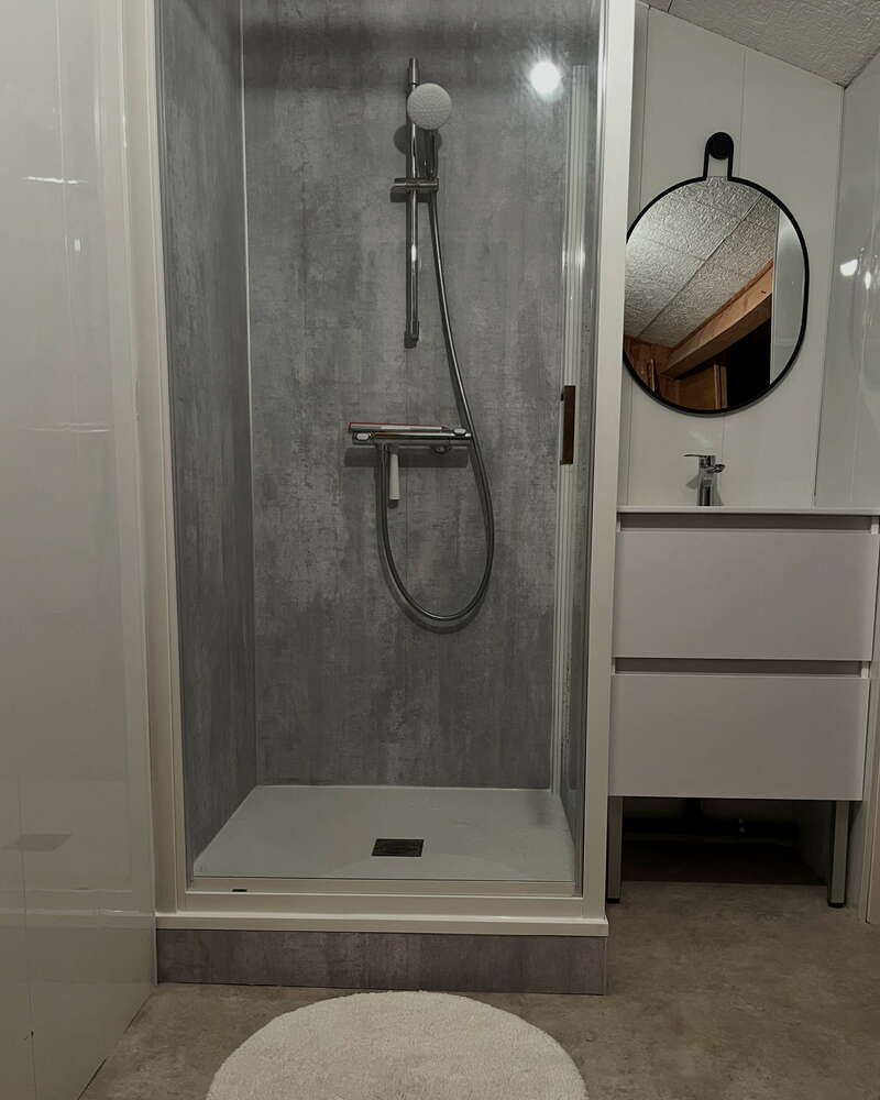 2025-06-0420250623-2945525-fzwgwc