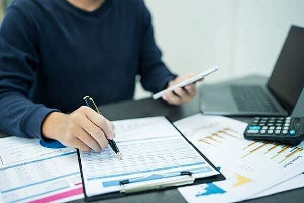 Taux réduit d’IS : exclusion des titres auto-détenus dans le seuil de détention du capital ?