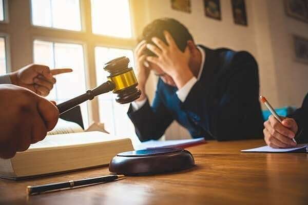 Liquidation judiciaire et clôture d’un compte en banque : un peu de patience !