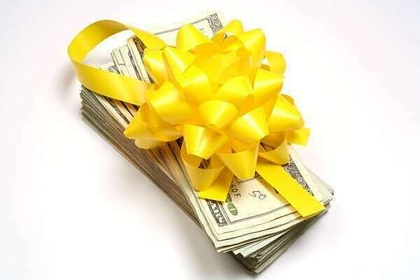 Dons de sommes d'argent : pas d'impôt = pas de déclaration ?