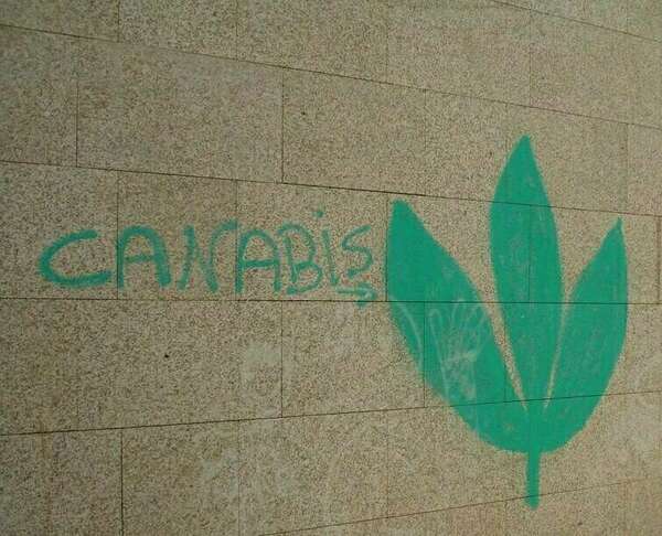  Hypnose et arrêt du cannabis : comprendre les origines de la consommation pour mieux s’en libérer