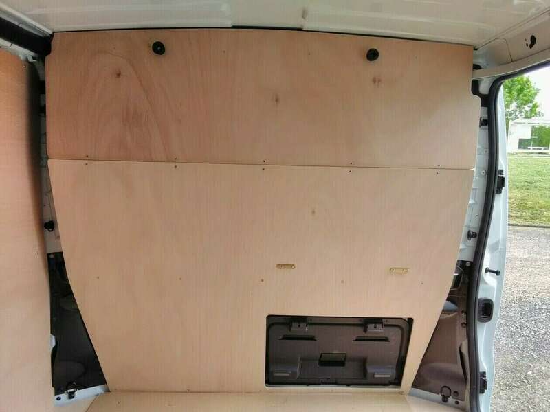 trafic_l1_h1_arret_de_charge_complet20221201-527440-aq9944