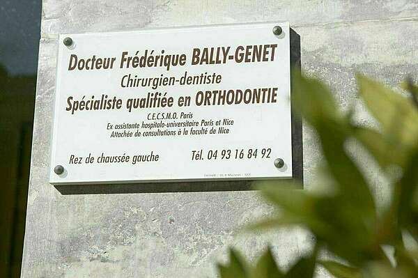Diplôme Spécialiste qualifié en orthodontie