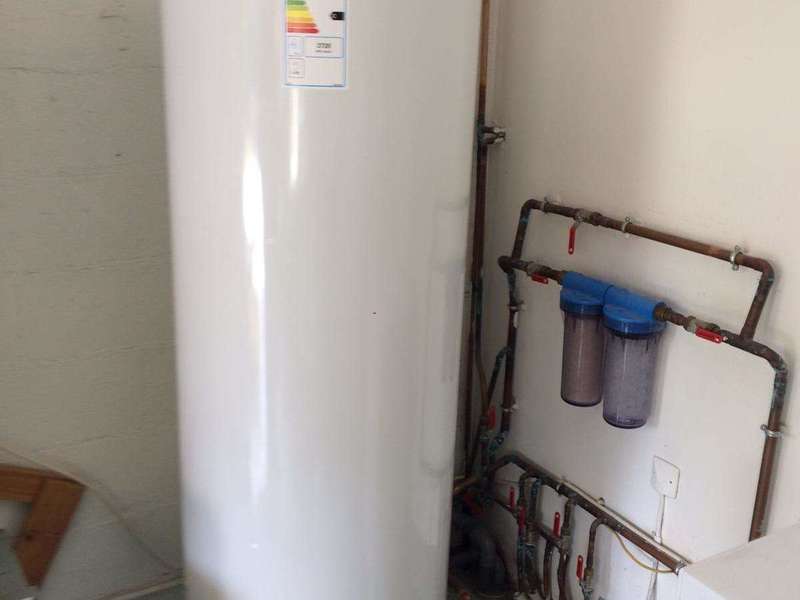 ce780d43-e533-483f-8e6a-70e590c52107