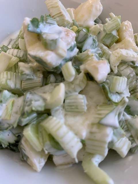 Salade fraîche céleri - pommes