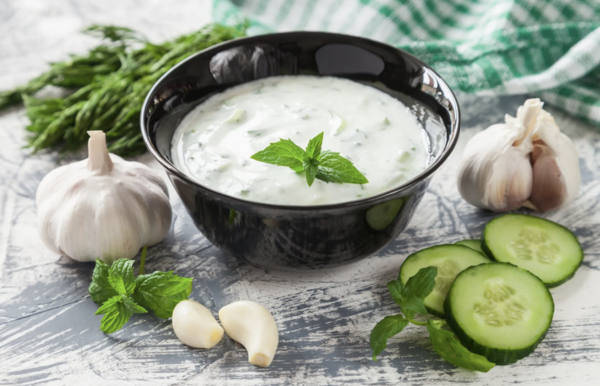 Tagliatelles de concombre à la Grecque