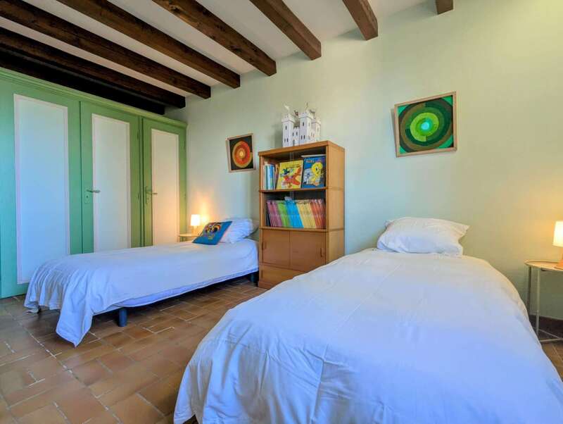 766c7fc2-0efd-4ac1-9f9d-eb27c7473af0