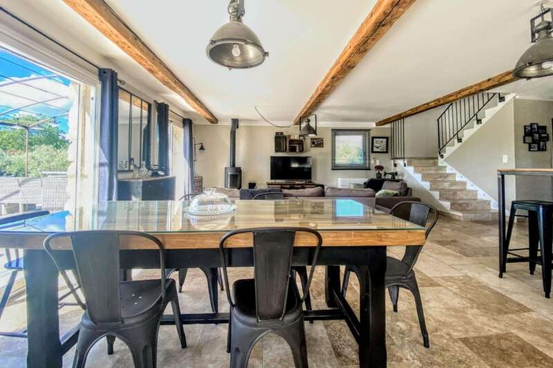 77ad34e4-323b-4df0-bbf8-739bf2d39e60