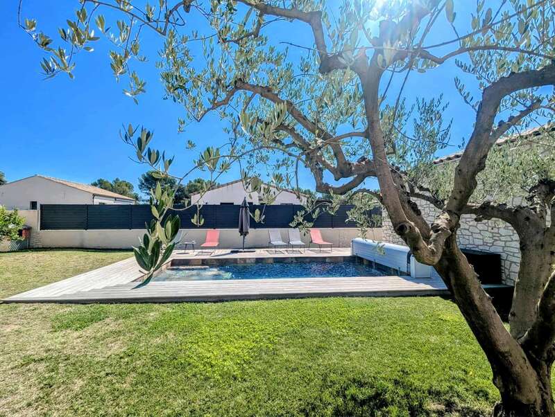 5f62e796-3561-4f5f-a0fa-538f860b1f22