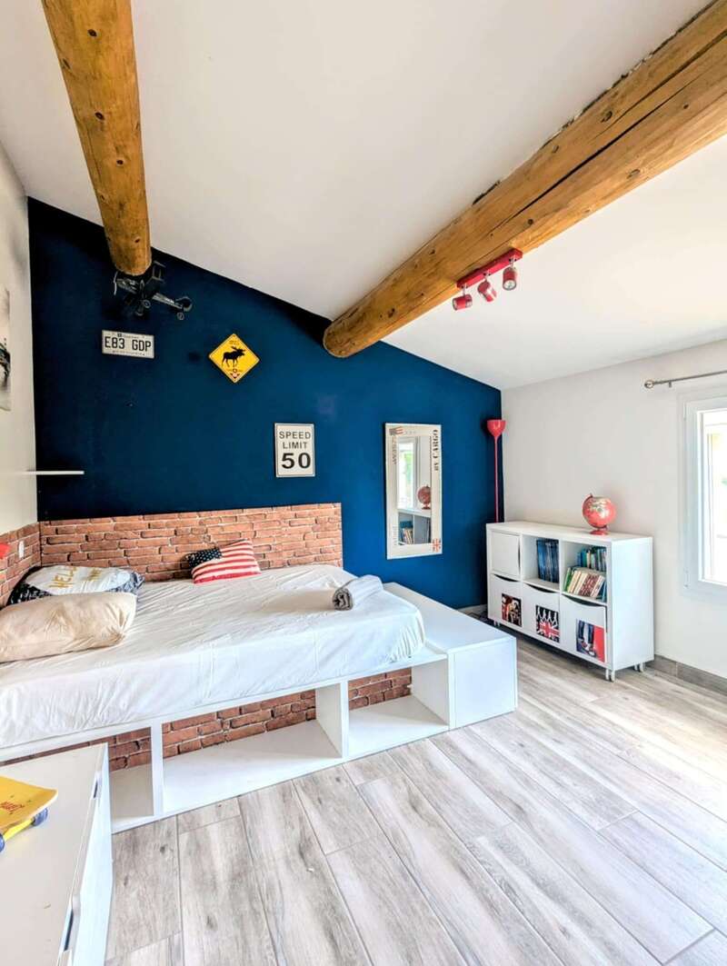 183e136d-259b-4912-8eb6-ee730449e4c4