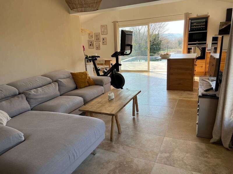 3c88ef82-be01-484e-bdad-7ee4cf10dfc0