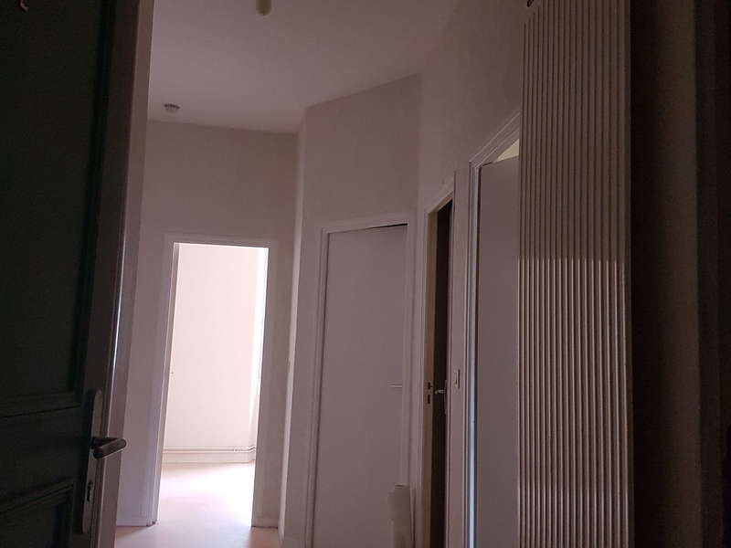 Rénovation de logements sociaux, peinture