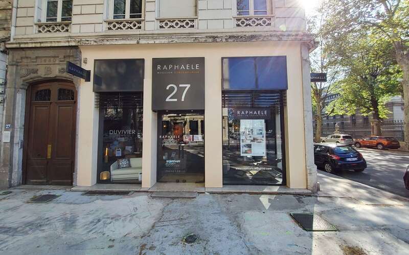 Rénovation intérieur et extérieur - magasin Raphaele à Lyon 03