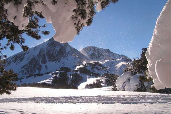 Conciergerie à Formiguères spécialisée en gestion locative et location saisonnière. Sud Quality optimise vos revenus Airbnb en montagne catalane.