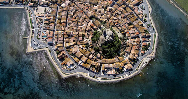 Conciergerie à Gruissan : réussir sa location saisonnière